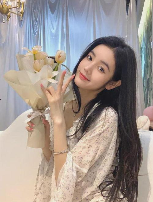 小怡吃大瓜,揭秘娱乐圈幕后故事